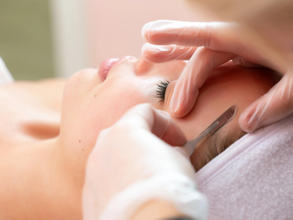 Dermaplaning